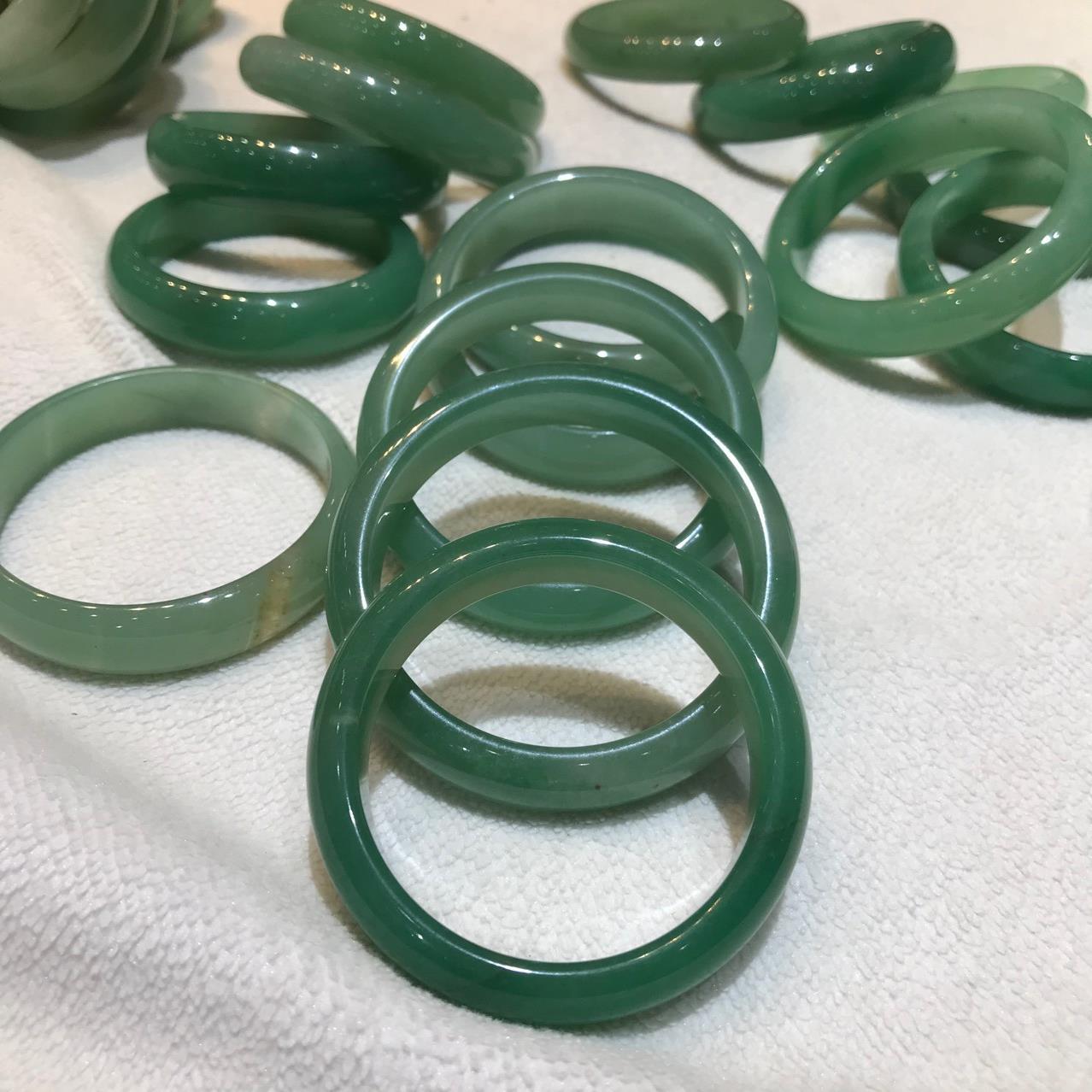 天然东陵玉手镯独龙玉 冰透款满绿冰种东陵玉手镯玉器支持鉴定