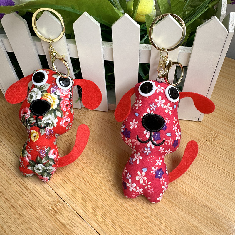 货源头小商品地摊热销小礼品手工制作工艺布娃娃钮扣布偶钥匙扣