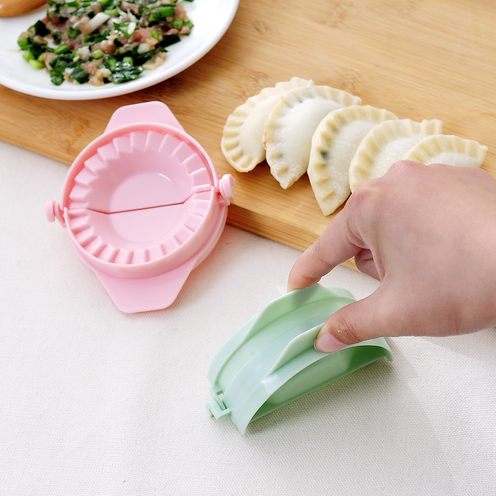 求购2022春饺子皮模具家用圆形花型不锈钢水饺压皮器切饺子皮工具包