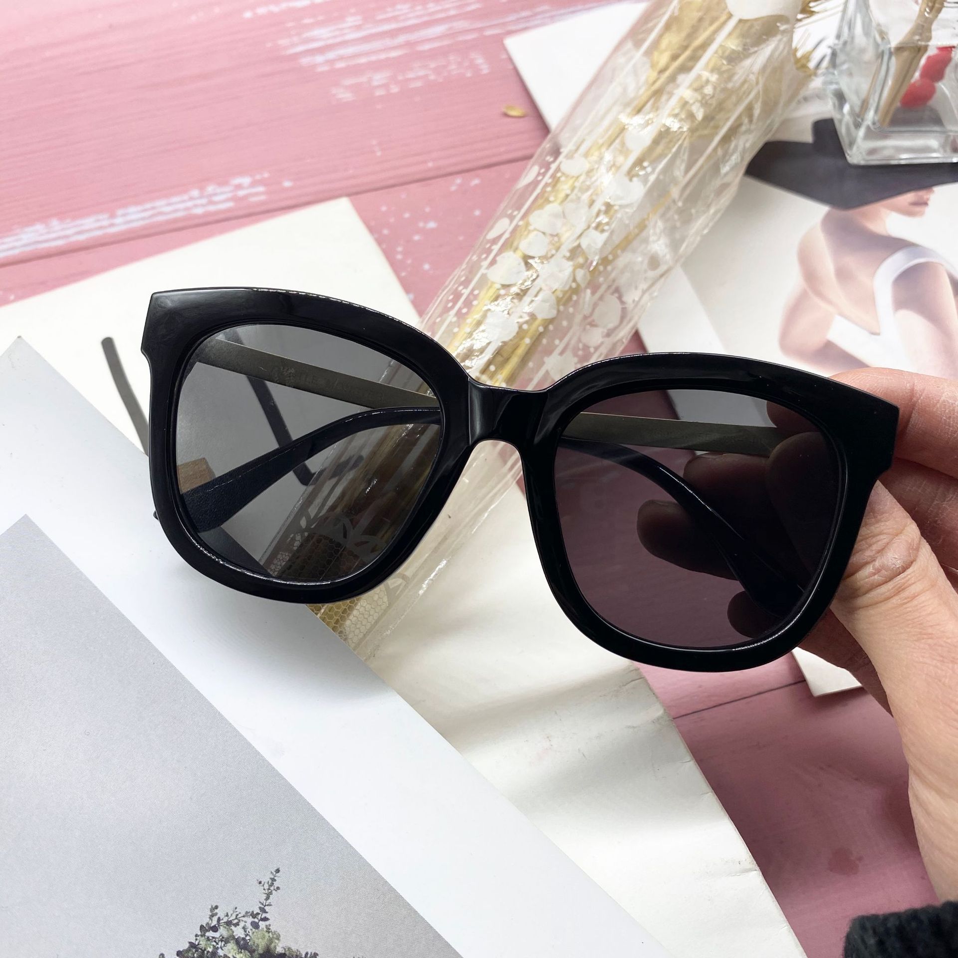 韩国明星同款太阳镜女士墨镜个性韩版潮圆脸炫彩反光太阳眼镜