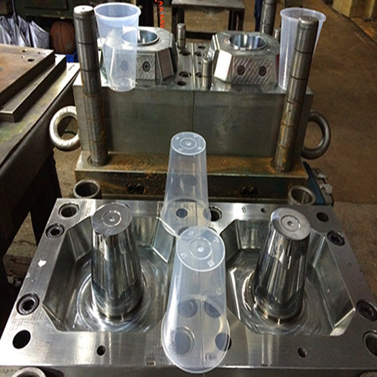 模内贴标设计奶茶杯模具 u型高杯模具 一模多腔高速机生产效率高