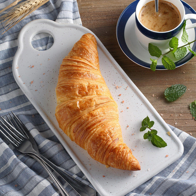 牛角包丹麦面包可颂汉堡包面包胚夹心黄油三明治早餐食品咸面包