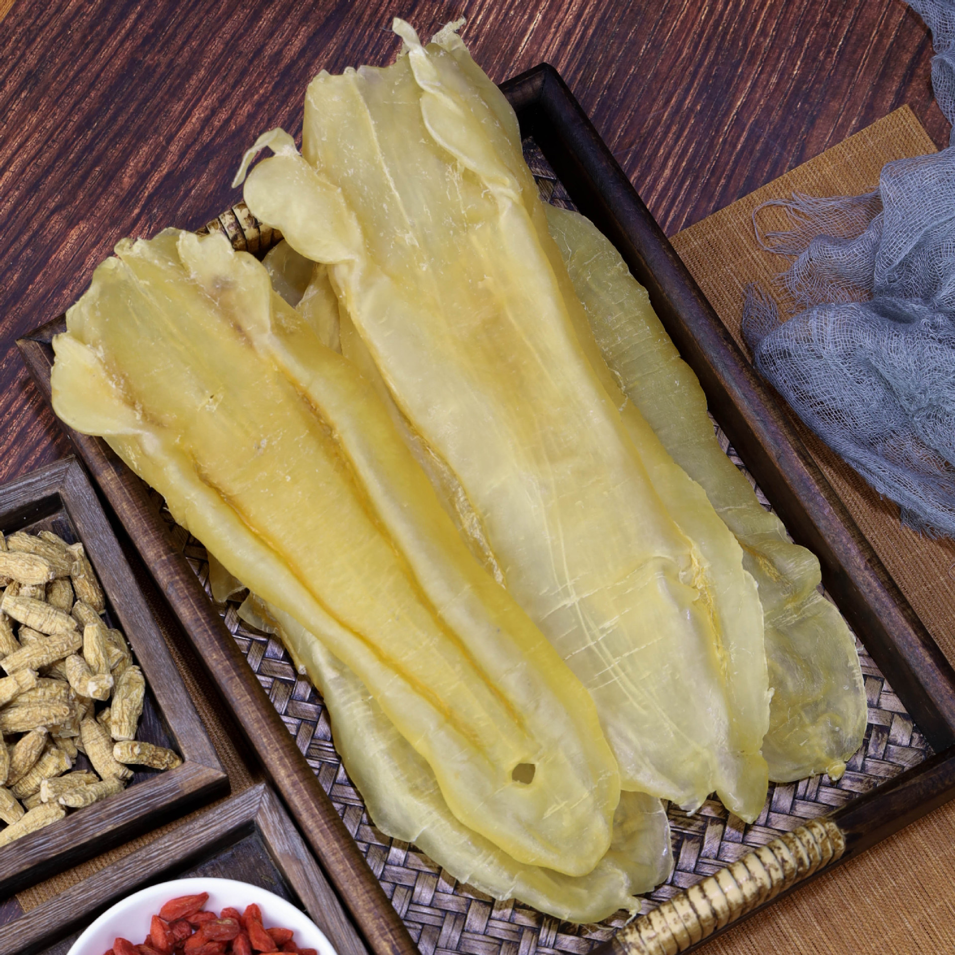 苏里南北海公肚 公鱼胶 鳘鱼肚 高品质鱼胶 干制鱼肚代理微商代发