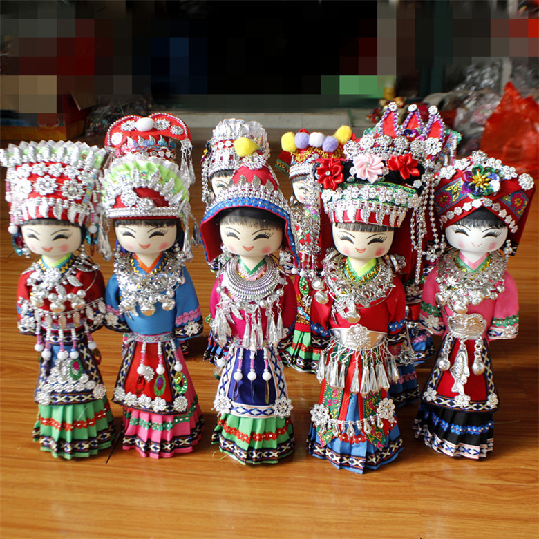 新款少数民族娃娃手工布娃娃摆件云南广西贵州特色玩偶旅游纪念品