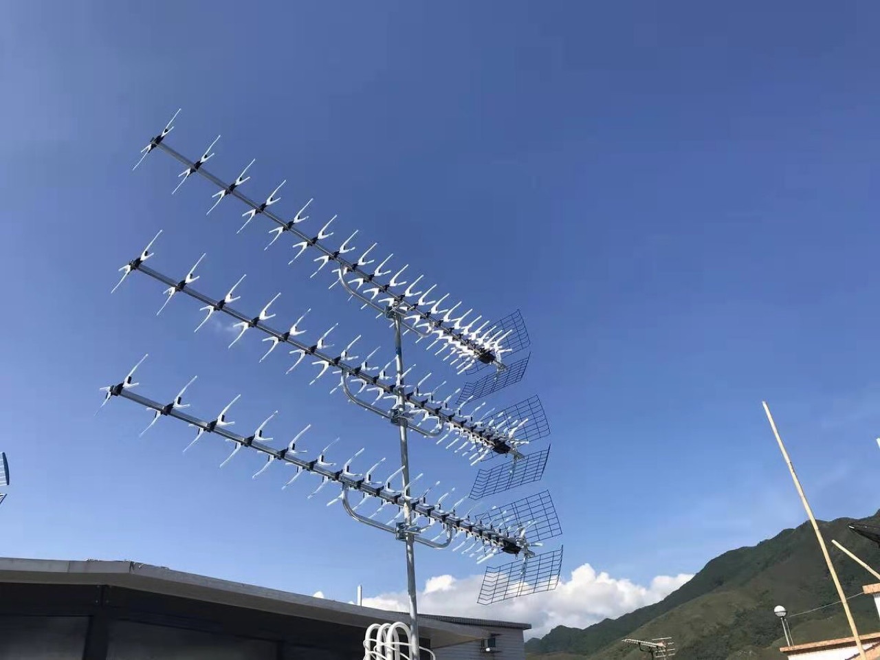 鱼骨天线内置一体化放大器天线地面波数字电视天线