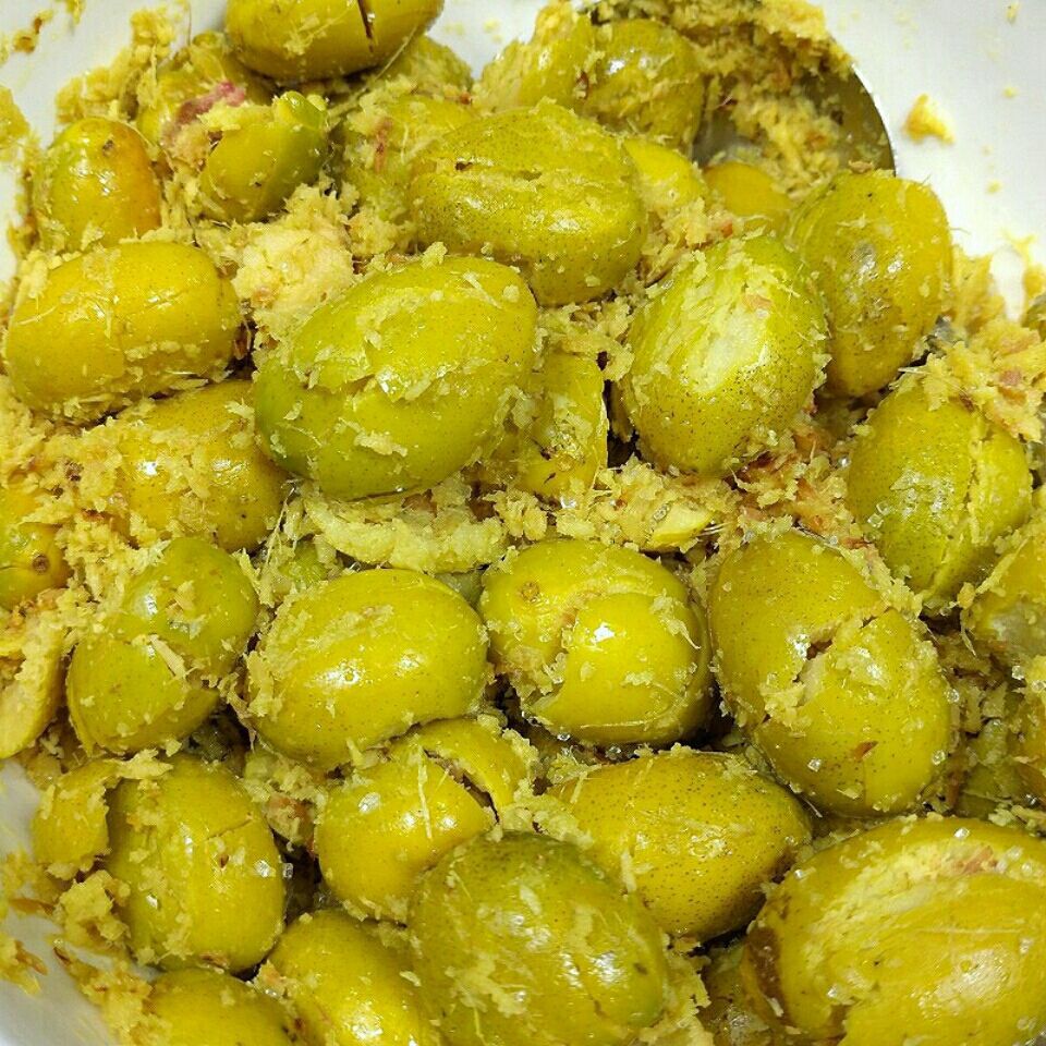 南姜橄榄潮汕特产新鲜青橄榄零食开胃休闲食品南姜橄榄糁特产批发