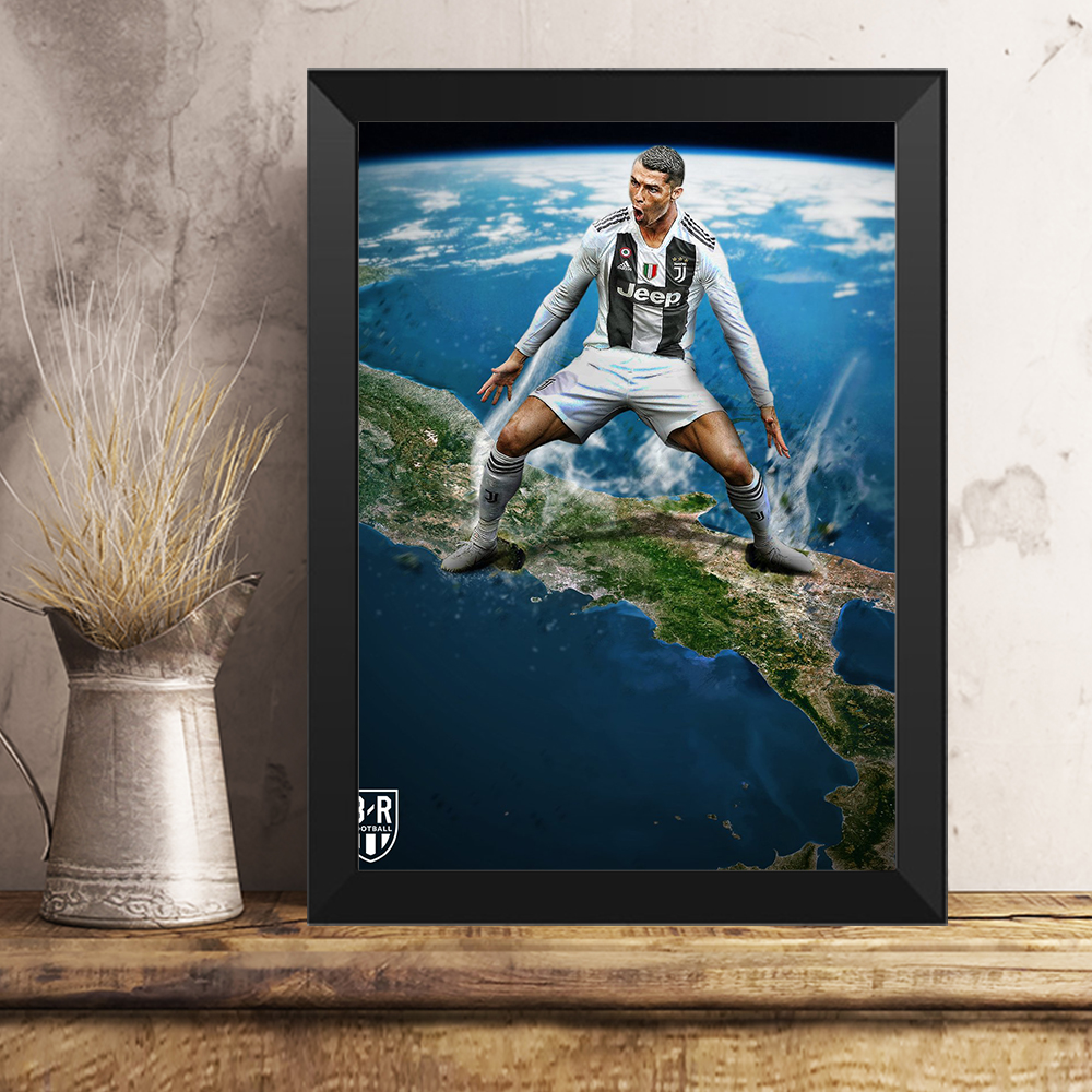足球球星c罗装饰画 皇马尤文海报墙贴宿舍体彩店实木相框挂画摆台