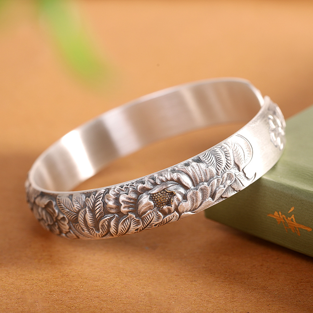 人品银品 泰银复古手饰足银999纂刻牡丹手镯 花开富贵女式手环