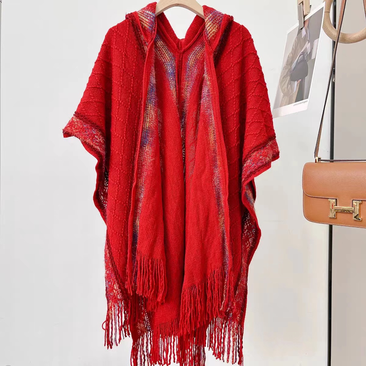 带帽针织披肩民族风彩色波浪外搭旅游穿搭拍照斗篷多功能气质披肩