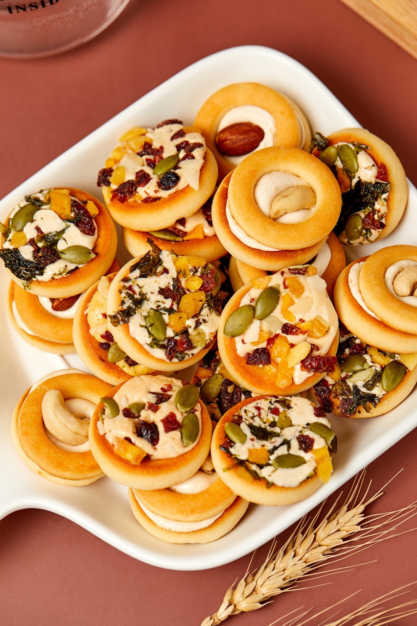 坚果小饼干小饼干巴旦木芝士海苔坚果仁烘烤休闲零食点心