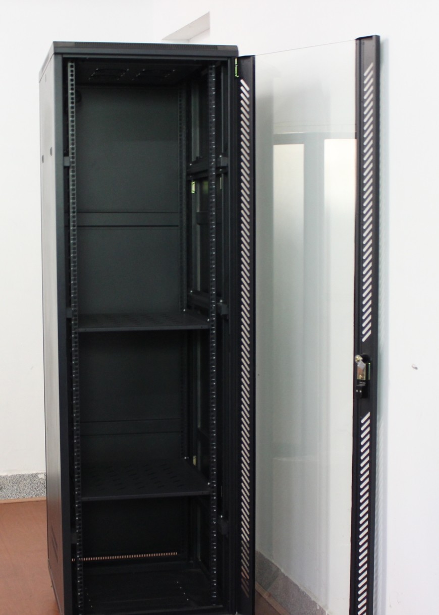19寸标准网络机柜 1米6高玻璃门立式机柜 32u服务器机柜