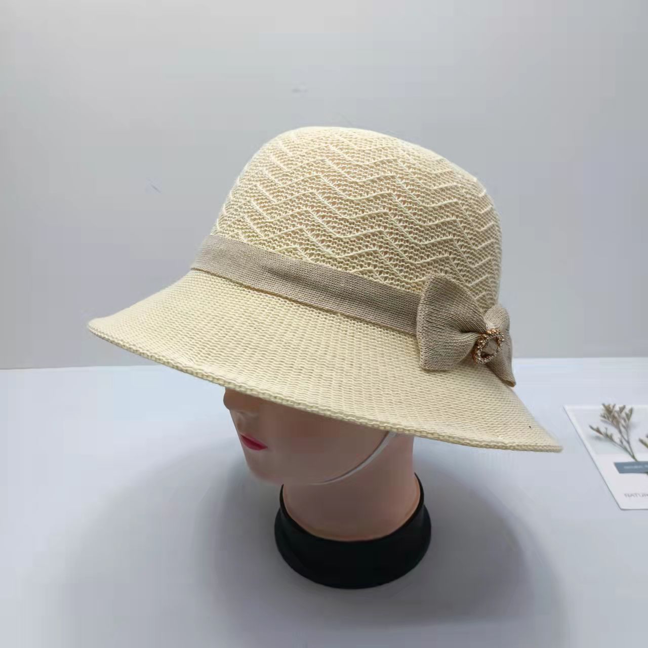 Hat Women's Summer Solid Color Knitted Sun Hat Sun Hat Sun Hat Middle-Aged and Elderly Minimalist Thin Breathable Cool Hat Tide