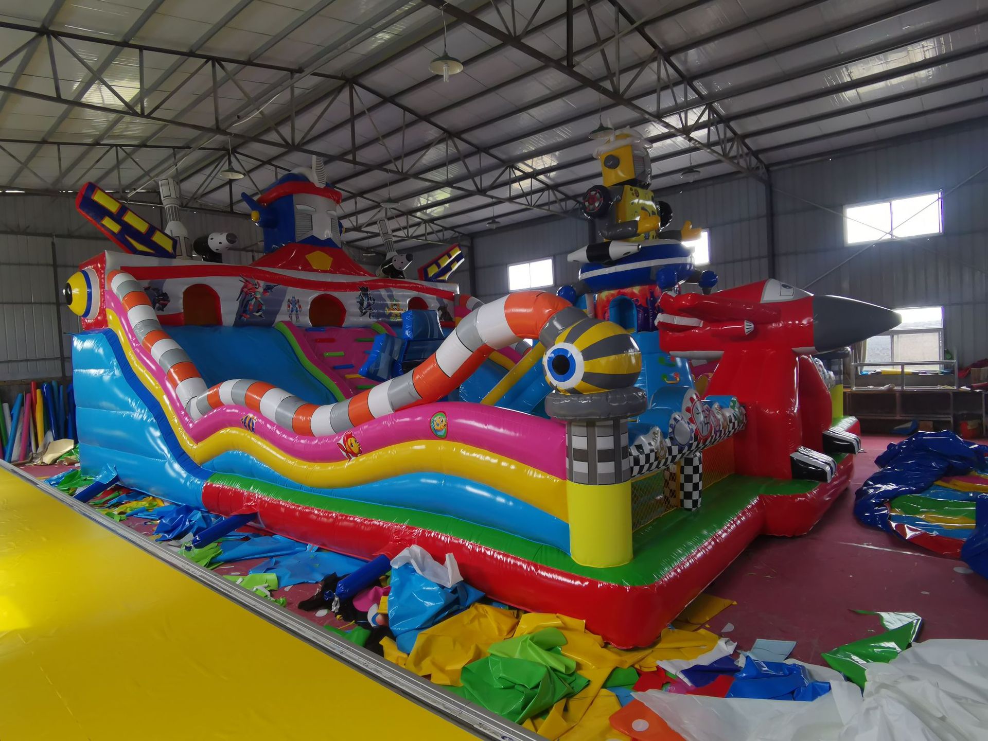 新版机器人乐园充气城堡淘气堡充气蹦床大滑梯游乐场广场公园商场