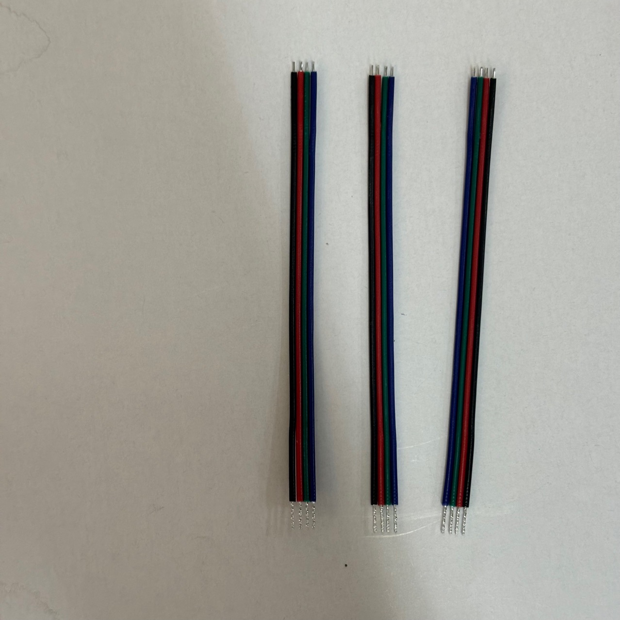 1007AWG24彩排并线红黑蓝绿4p双头上锡线LED灯条线材镀锡铜线