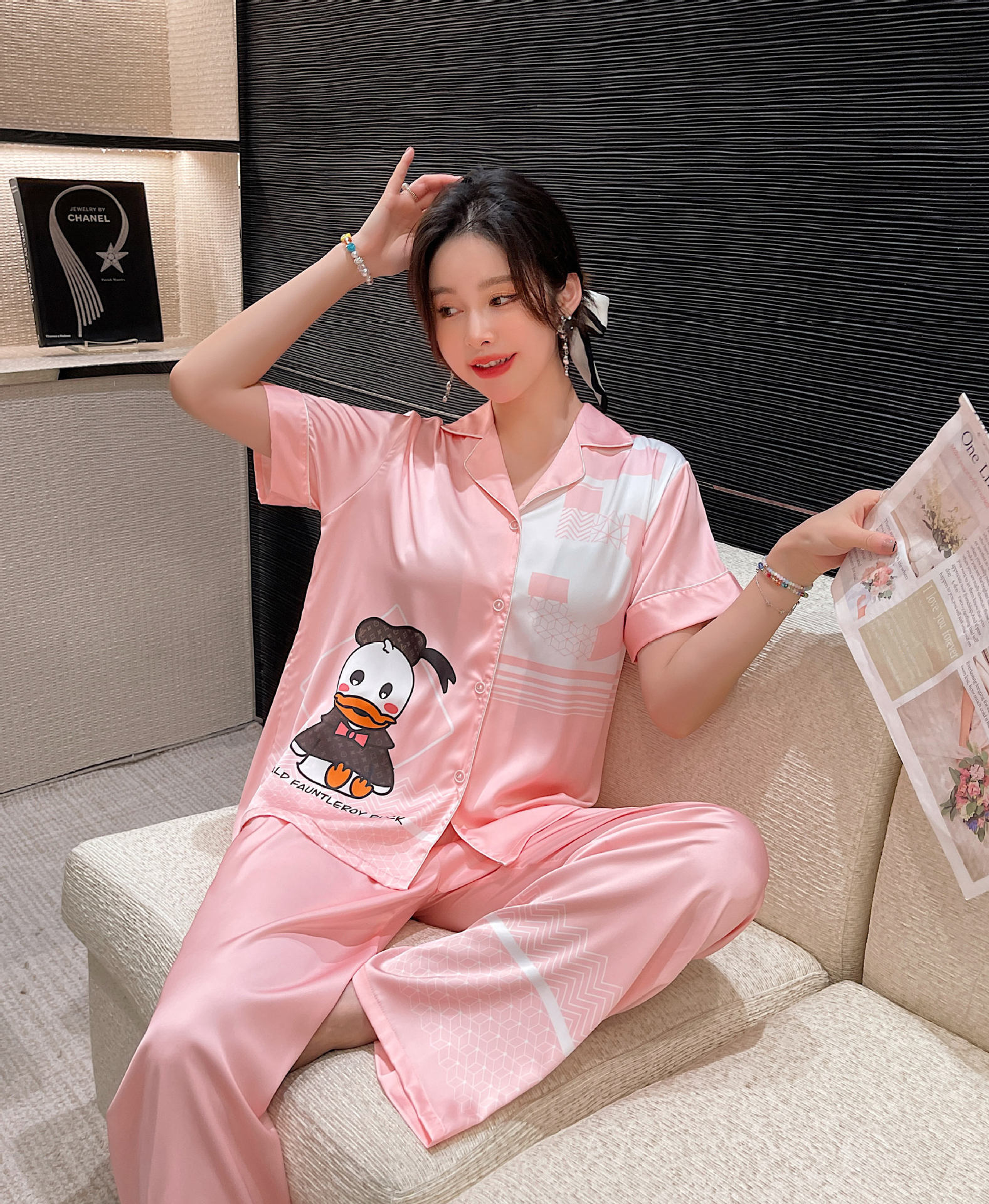 冰丝睡衣女夏季短袖薄款网红翻领开衫套装韩版卡通印花丝绸家居服