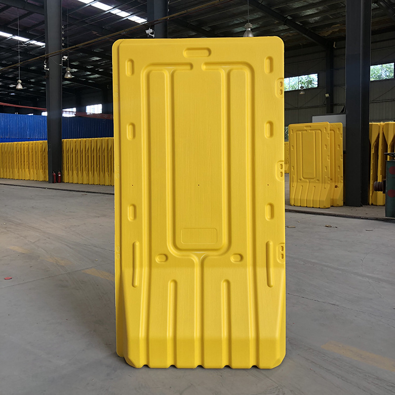 厂家供应 湖北全新料 高水马围挡 黄色 市政围挡塑料防撞注水围挡-阿