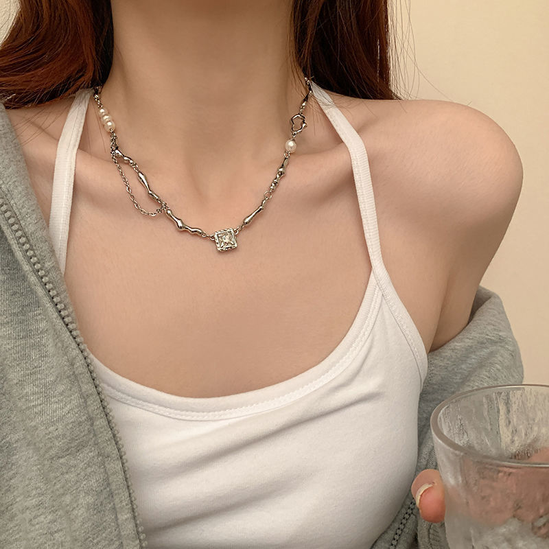 Sweet Cool Freshwater Pearl Zircon Necklace for Women Ins Hip Hop Sweet Cool Hot Girl Advanced Design Sense Niche Clavicle Chain