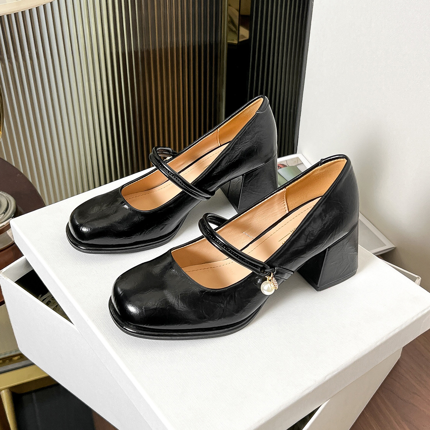 玛丽珍鞋女新款法式时尚粗跟单鞋温柔配裙子百搭