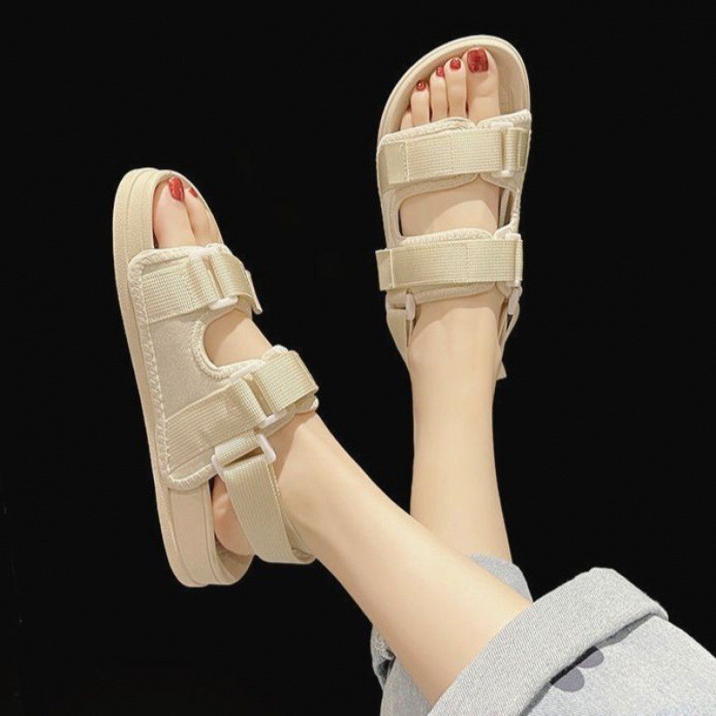 凉鞋女夏季2022年新款仙女风外穿沙滩鞋学生平底防滑百搭凉鞋