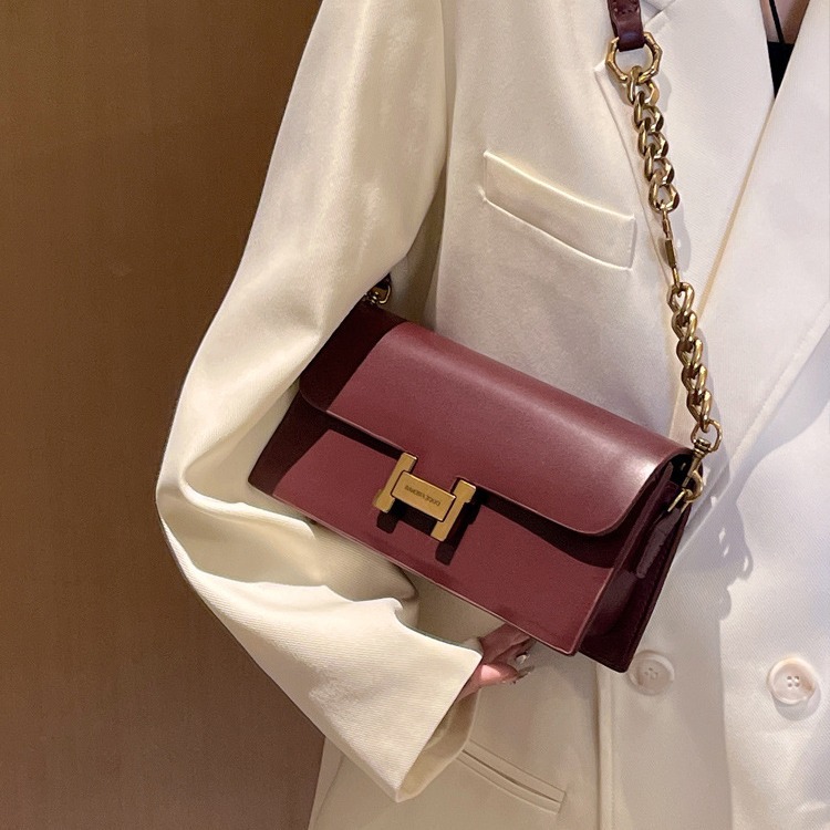 今年流行小众轻奢法棍腋下包包女2024新款高级感春夏单肩包斜挎包