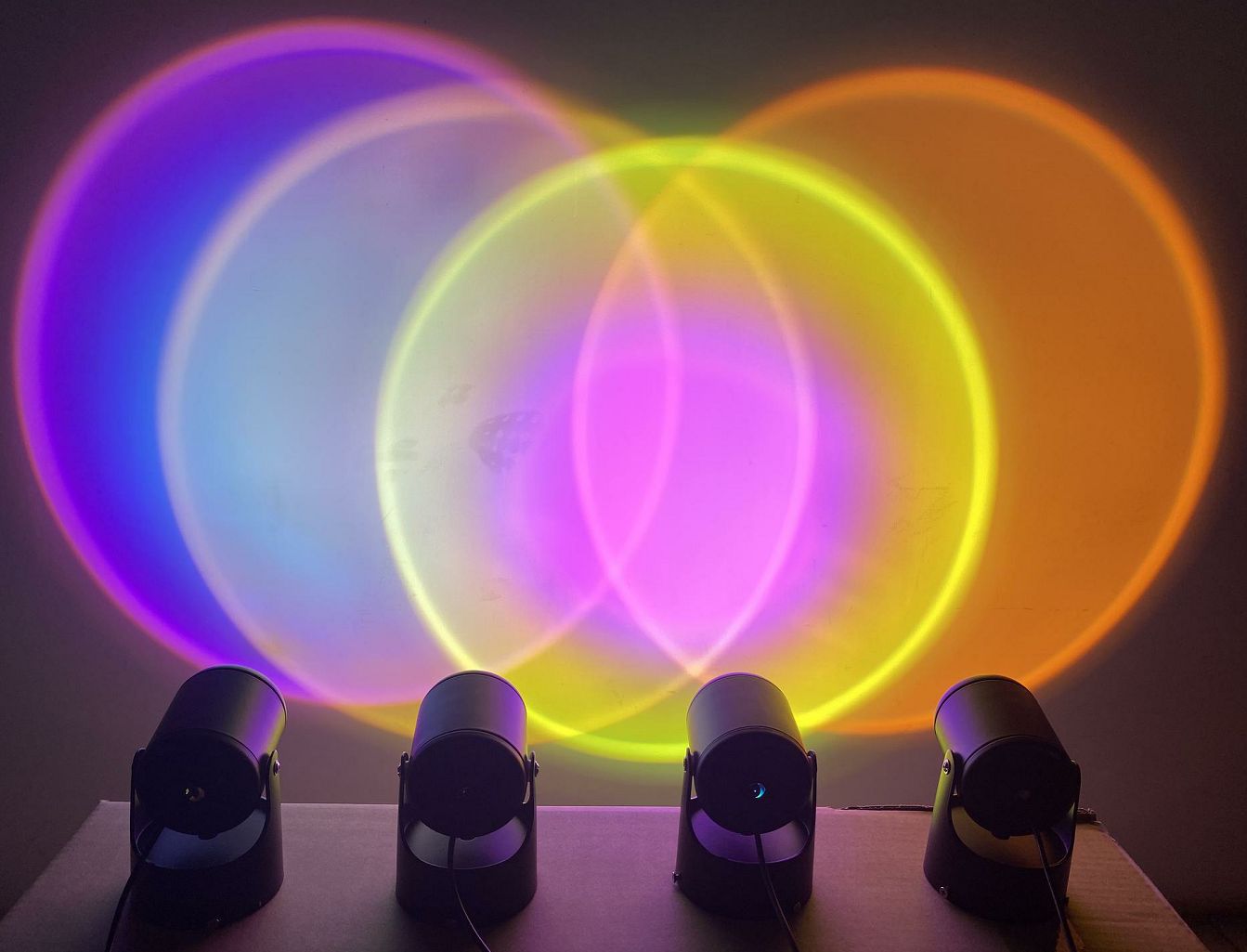 跨境新品夕阳灯落日灯灯彩虹投影灯直播日落灯投影氛围灯网红射灯