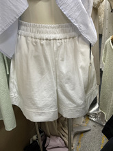 2024年时尚日常通勤夏季净色橡筋高腰棉麻宽松显瘦减龄短裤