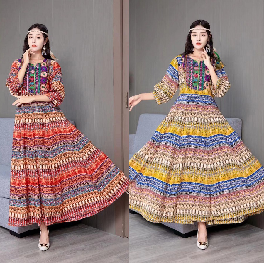 波西米亚连衣裙女油画风泰国民族风长裙子海边度假旅游刺绣沙滩裙