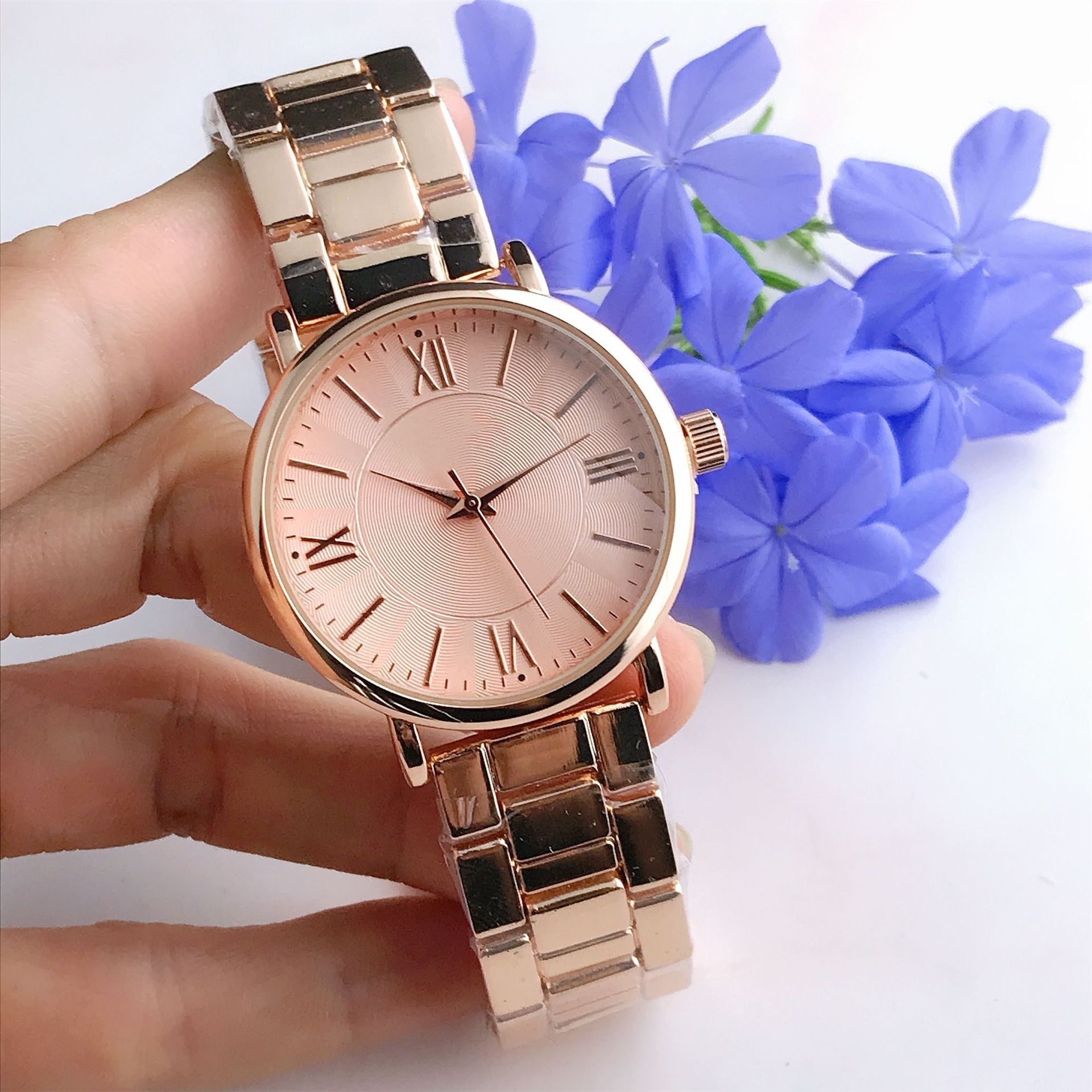 简洁风格女士手表学生时尚韩版潮流石英表网红女式腕表礼物品代发
