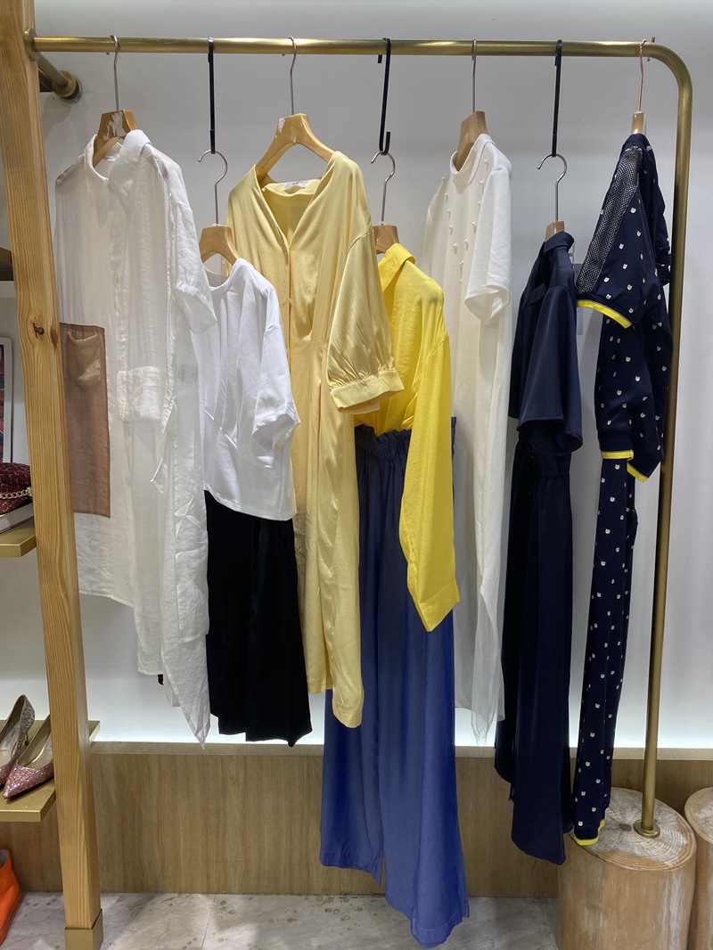 癸妮雅21夏装 剪标折扣品牌女装份货走份 实体店一手货源拿货渠道