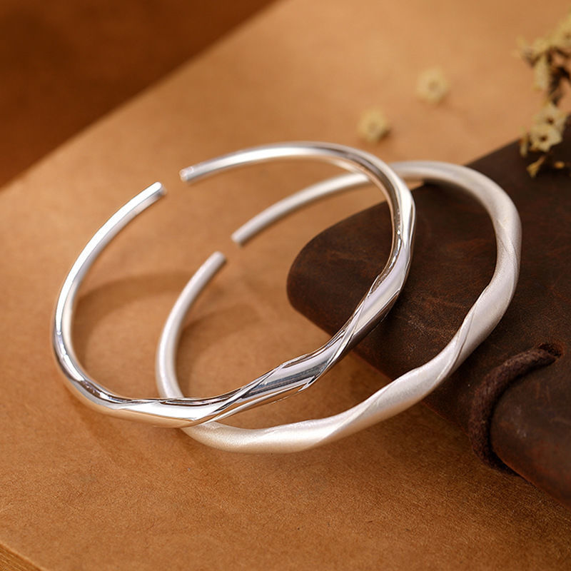 s999纯银饰品绻古法银手镯女纯银年轻款小众足银手环开口银镯银饰