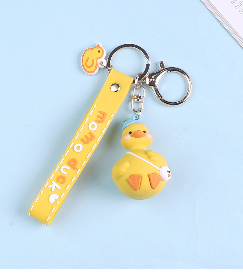 创意卡通小鸭子钥匙扣批发汽车钥匙圈链包包挂件创意礼品女生配饰