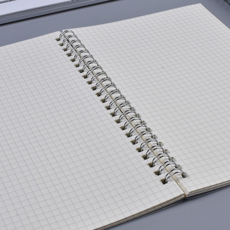 网格本送贴纸加厚80张160页网格本子方格手帐网红本学生笔记本热