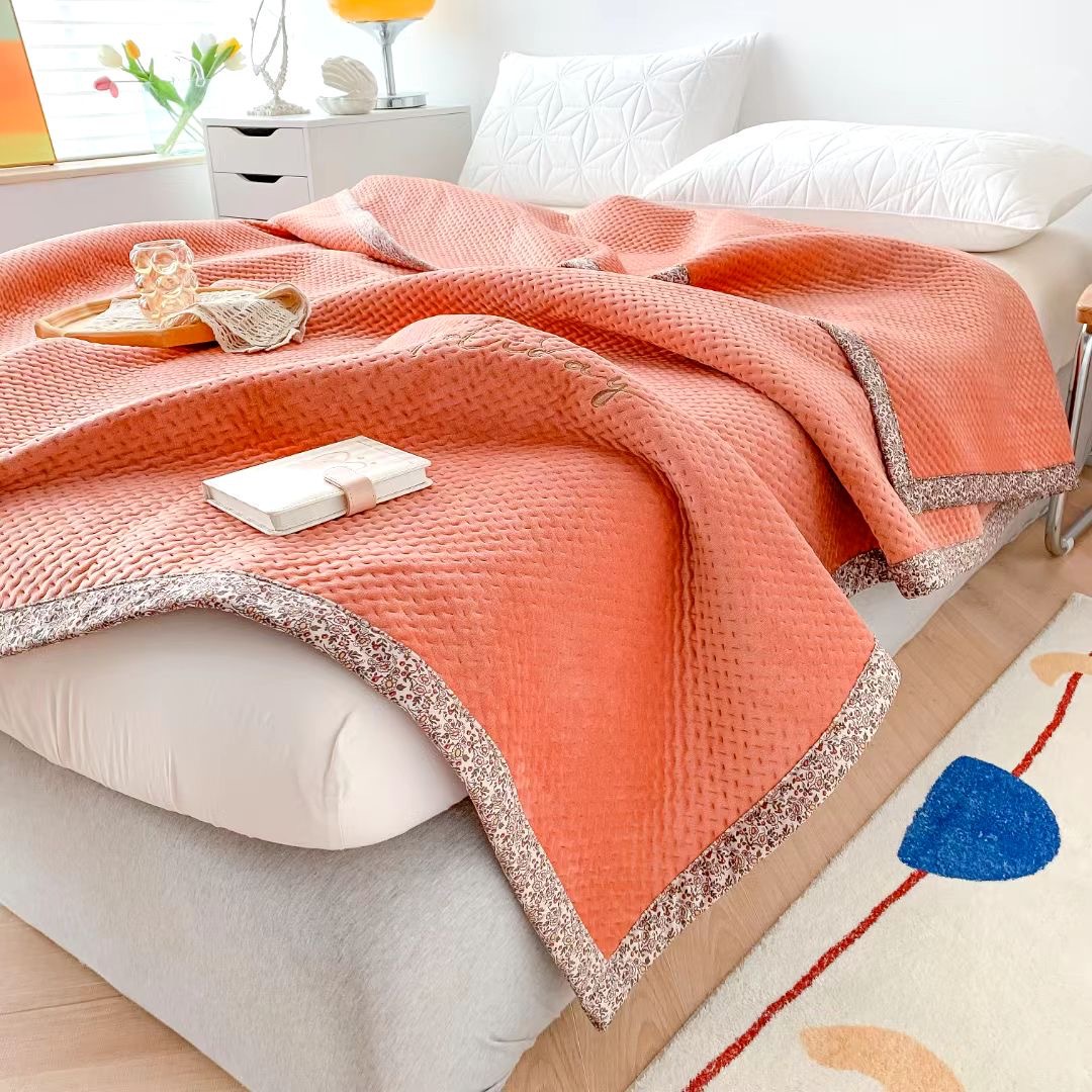 冬季牛奶绒床盖单件双面两用水晶绒夹棉床单宝宝绒刺绣薄毯子保暖