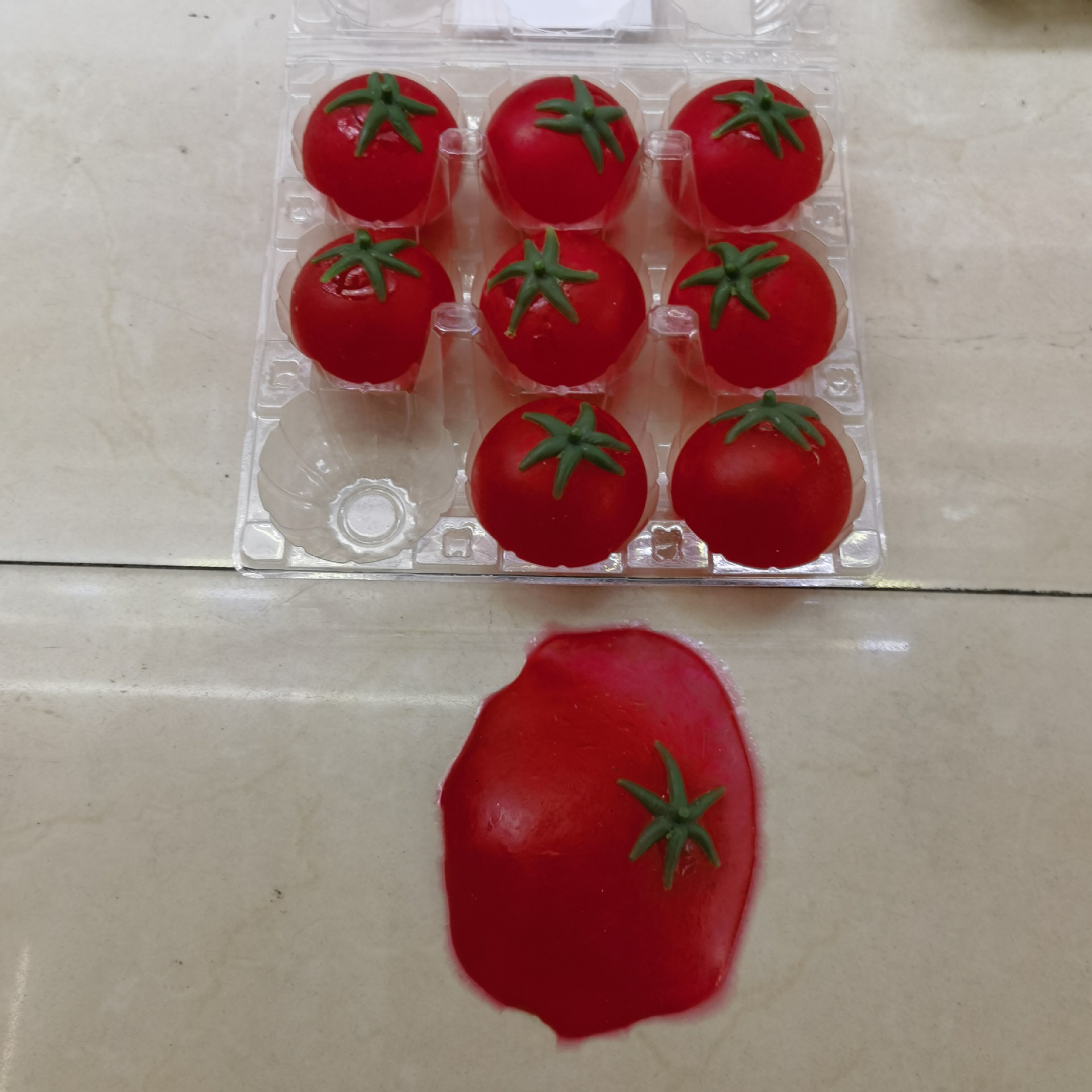 Douyin Online Influencer Hot-Selling Tomato Can't Be Broken Vent Ball Decompressed Fruit Water Ball Tomato Vent Ball