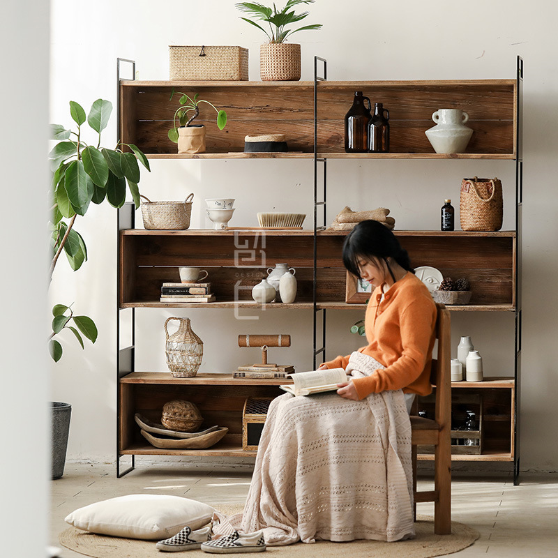 复古铁艺书架实木落地展示架工业风储物架意式简约木架设计师架子