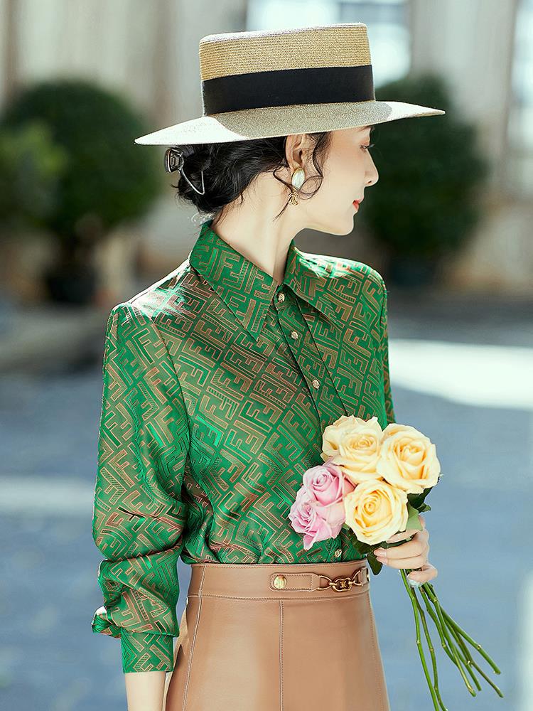 穆城绿色衬衫领真丝衬衫女长袖2022春季新款气质档桑蚕丝上衣