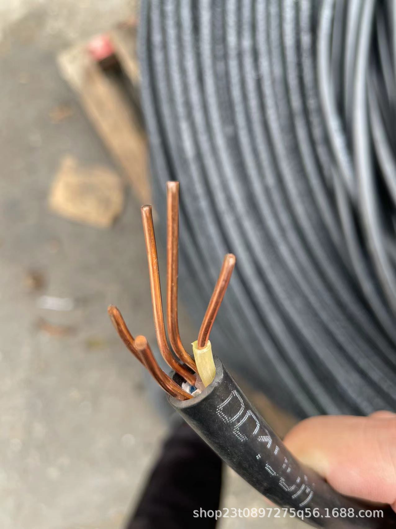 5/4/6/10/16平方25平方低烟无卤耐火铜电缆线