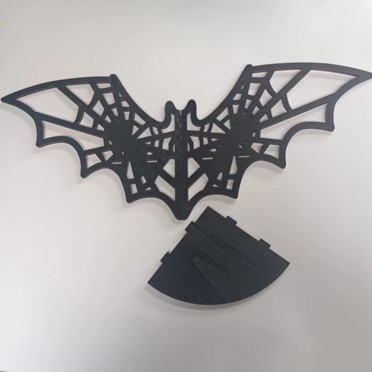 外贸精选木制创意工艺品蝙蝠木制置物架烛台墙角90°置物架批发