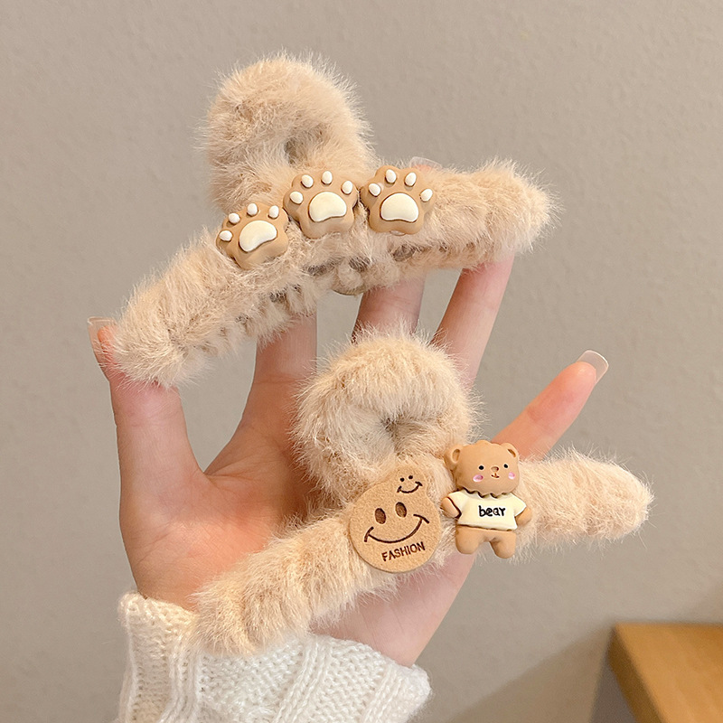 Plush Barrettes Female Back Head Grip Large Clip Furry Rabbit Hair Clip Headdress Bear Temperament Shark Clip