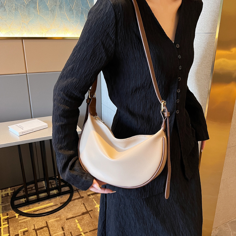 New Large Capacity Bag Women's Fashion Simple Shoulder Bag Color Matching Messenger Bag Underarm Dumpling Bag Wholesale Foreign Trade