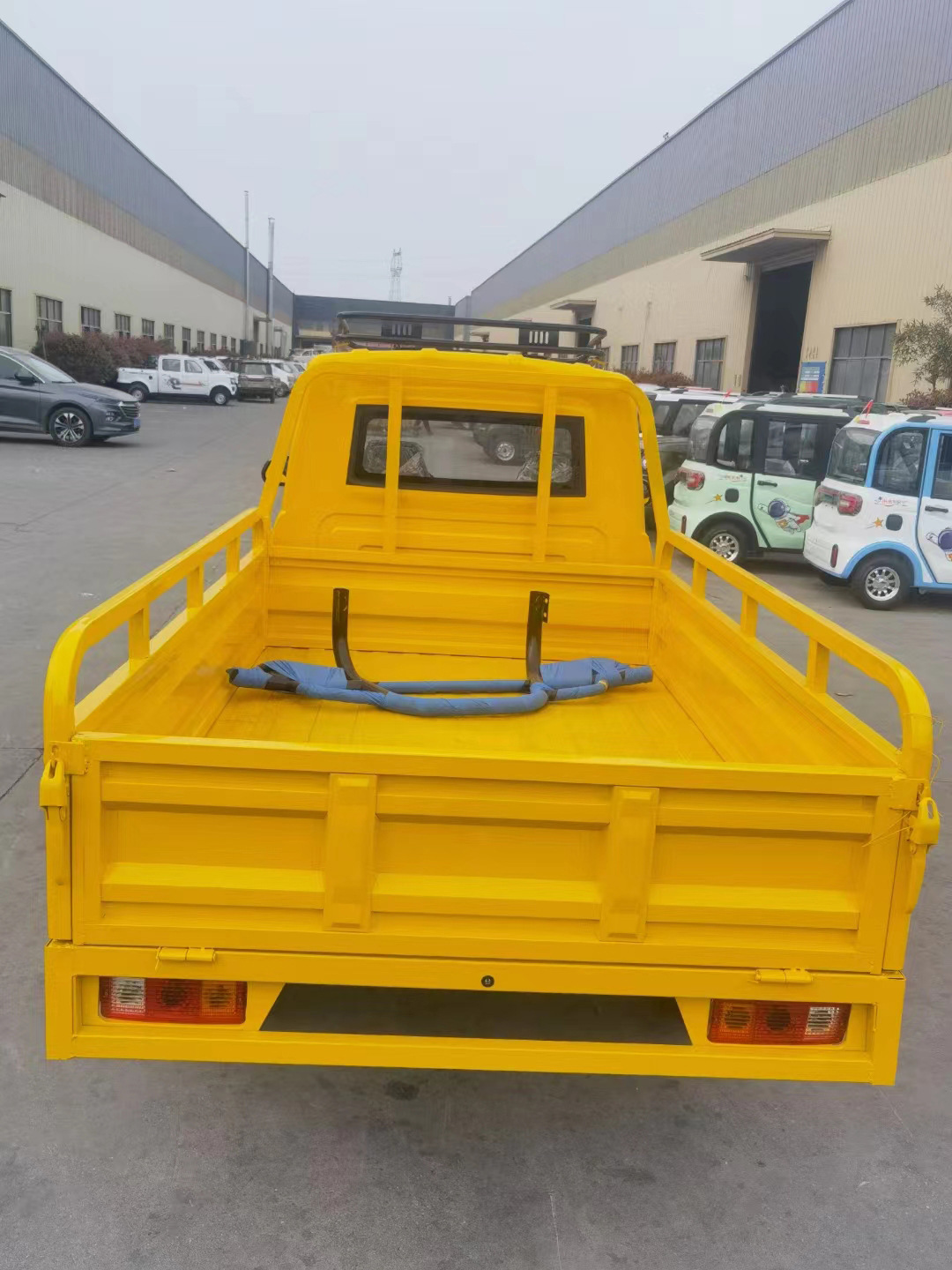 电动四轮车2米皮卡成人电动四轮皮卡车山区爬坡档家用带斗车