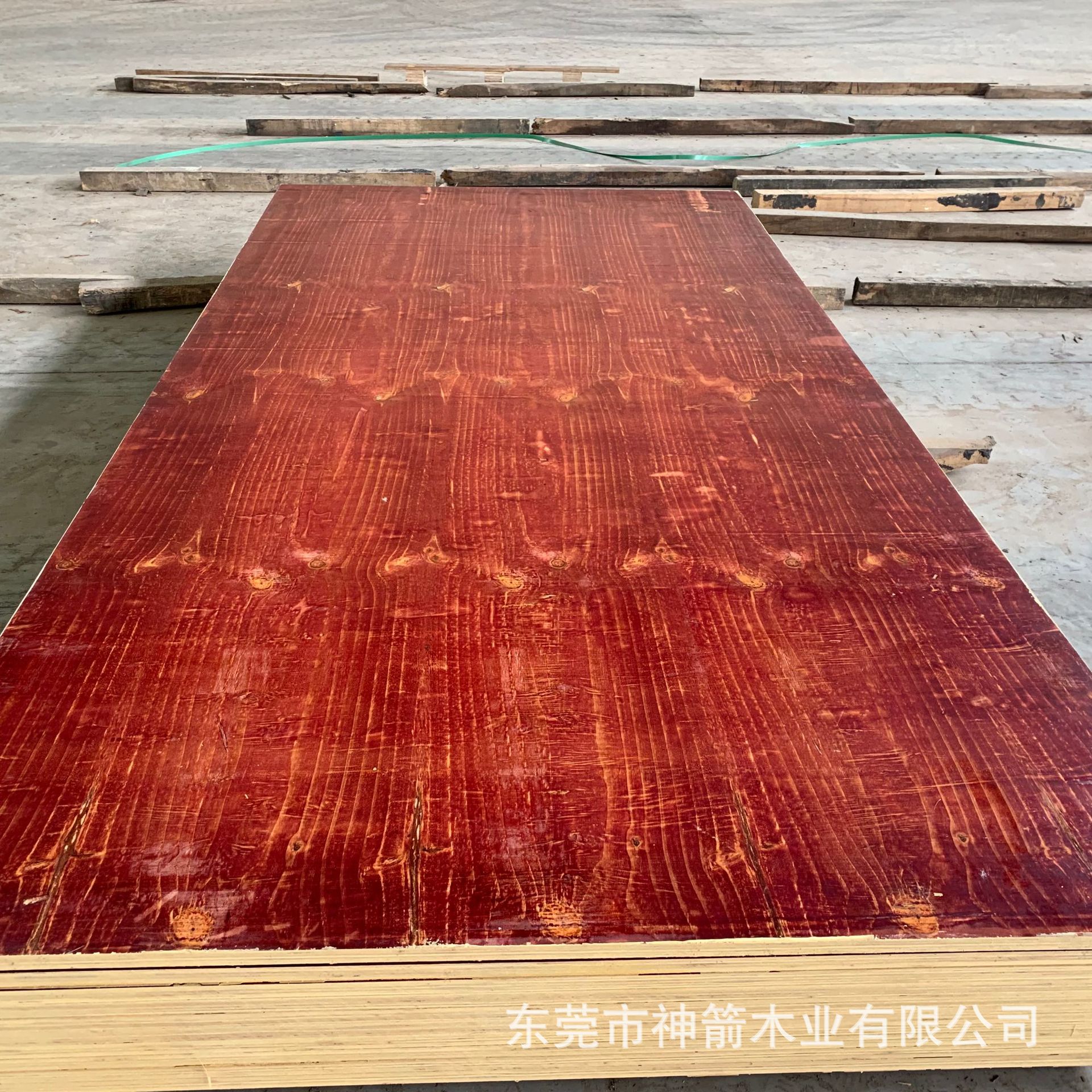 建筑模板厂家 工地红模板 中间无空洞 周转多 厂价供应