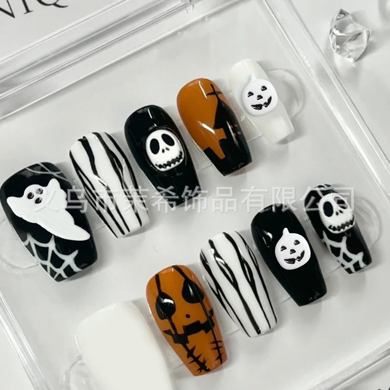 New Halloween Nail Ornament Ghost Demon Skull Spray Paint Simple Black and White Fingernail Decoration Ws035
