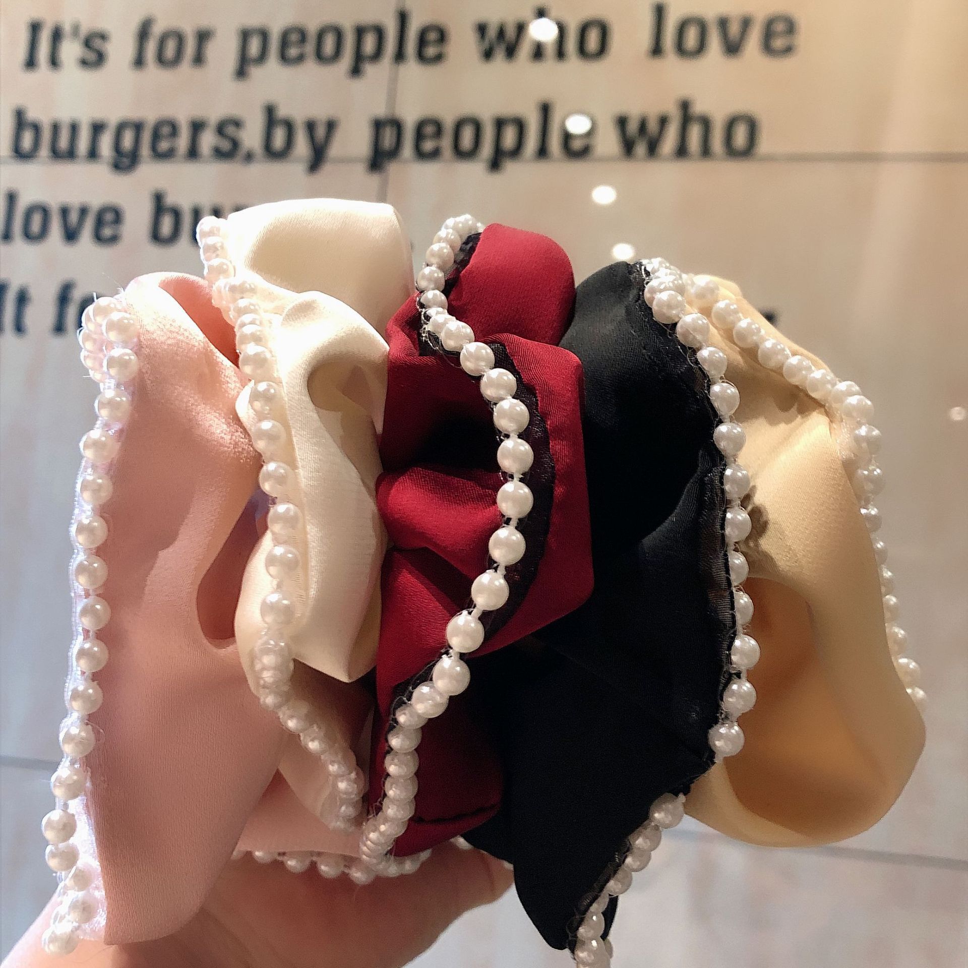 甜美风珍珠猪大肠圈发圈优雅气质盘发圈绸缎丝滑肥肠圈成人发饰