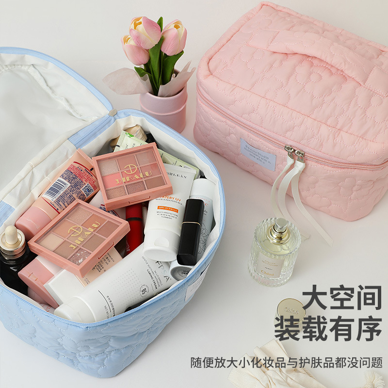 Cloud Cosmetic Bag Wash Bag Ins Travel Bag Simple and Portable Large Capacity Personal Hygiene Bag Travel Advanced New