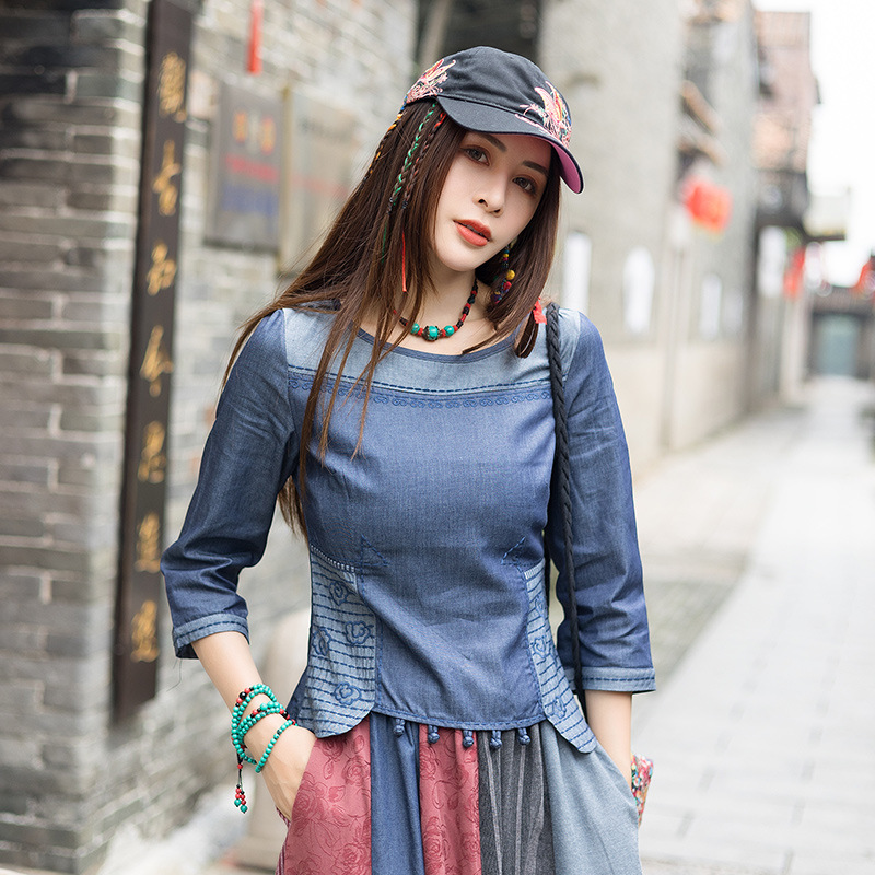 牛仔上衣女新款大码女装民族风复古文艺绣花拼接显瘦七分袖衬衫
