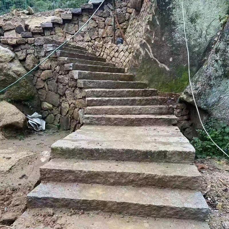 厂家现货供应花岗岩大理石山路台阶铺路石 古镇庭院青石板台阶石