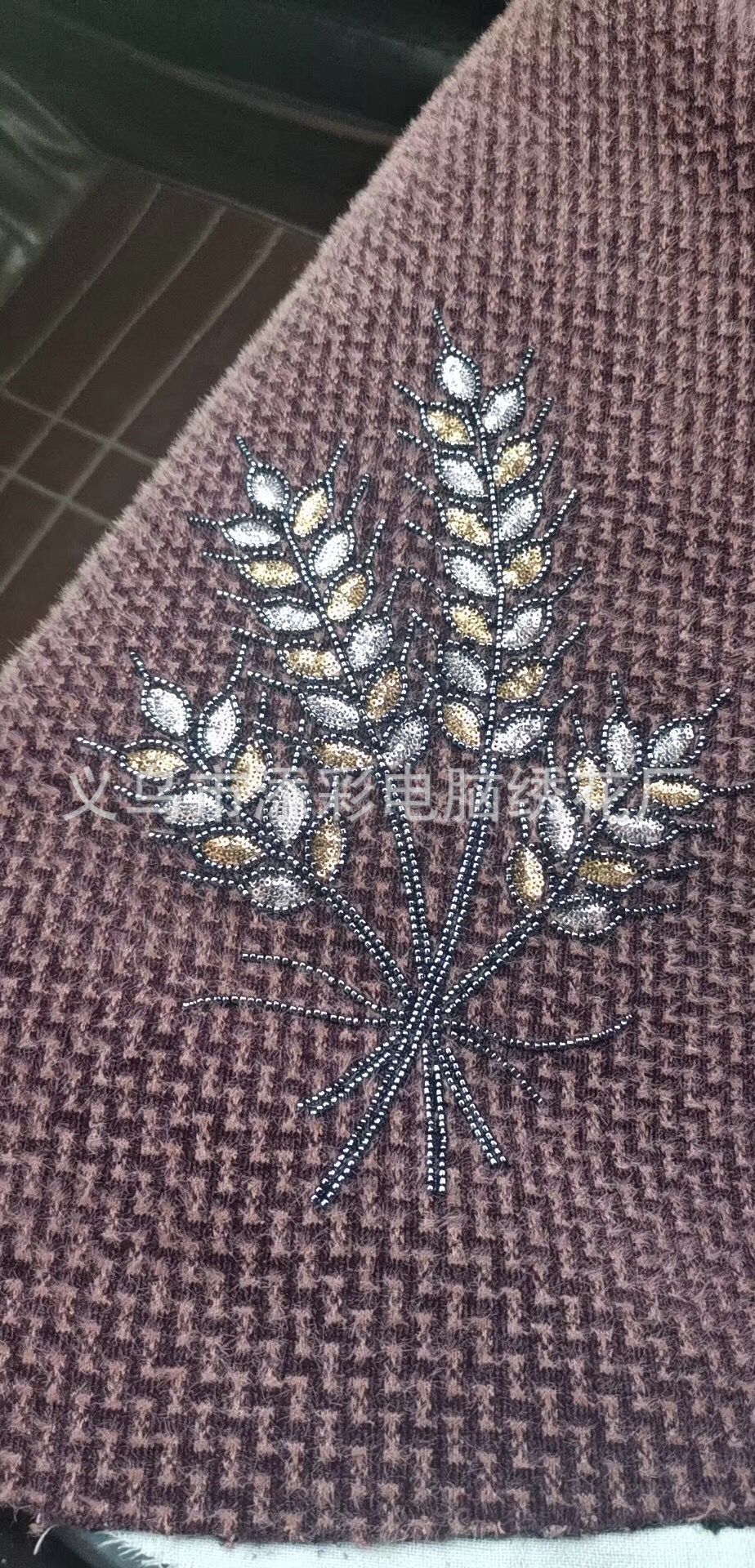 厂家定制钉珠珠子亮片绣花散珠绣花多色珠子绣花