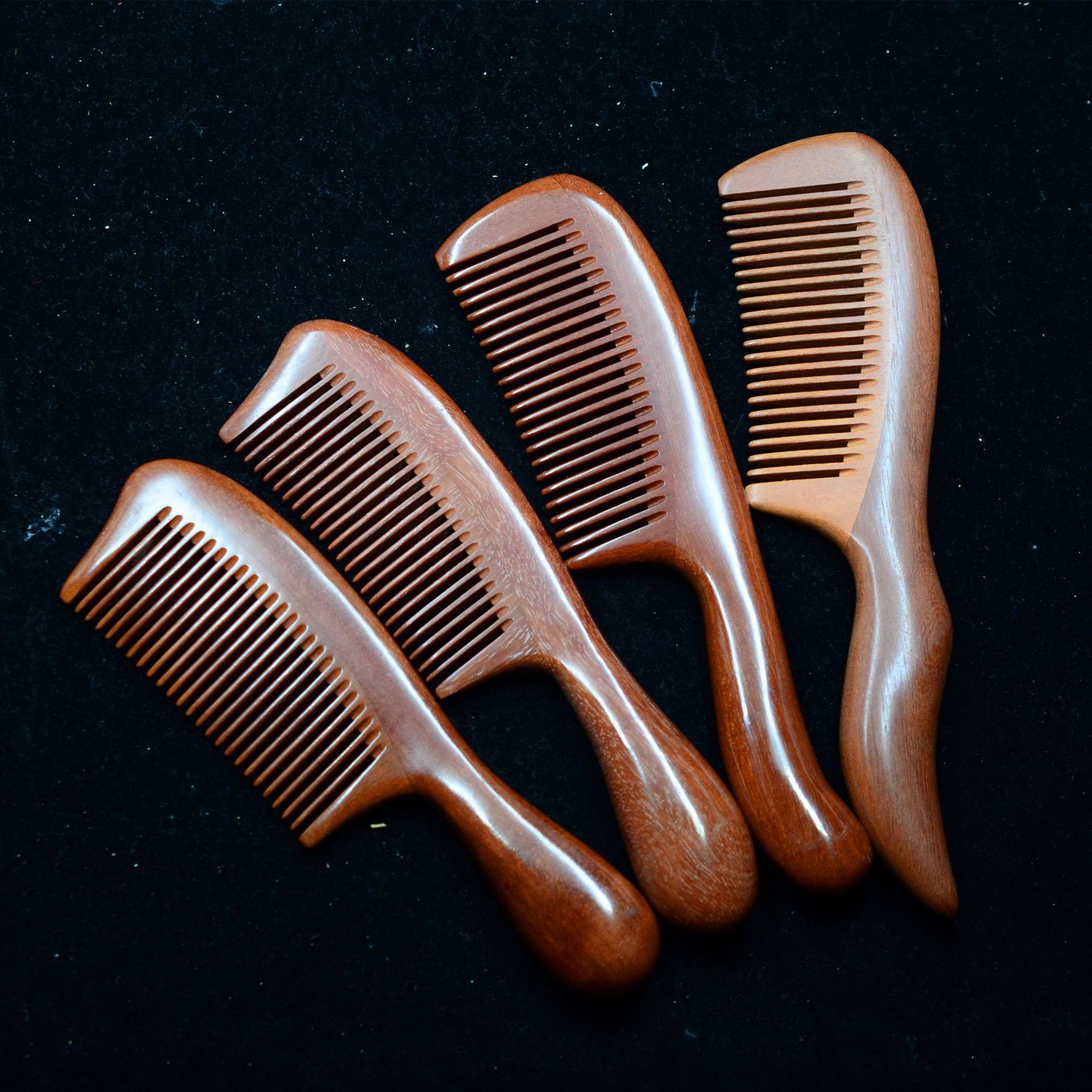 厂家批发角木蛟 红檀木梳子圆柄细齿加厚高档精品按摩美发紫光檀