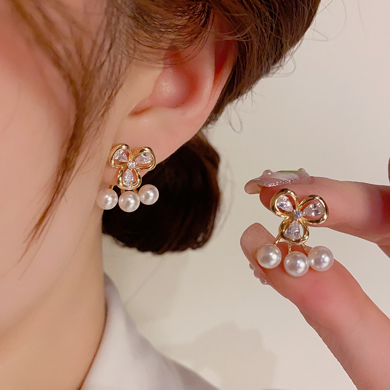 Japanese and Korean Exquisite Fashion Dual-Wear Zircon Flower Pearl Stud Earrings High Sense Personalized Wild Earrings